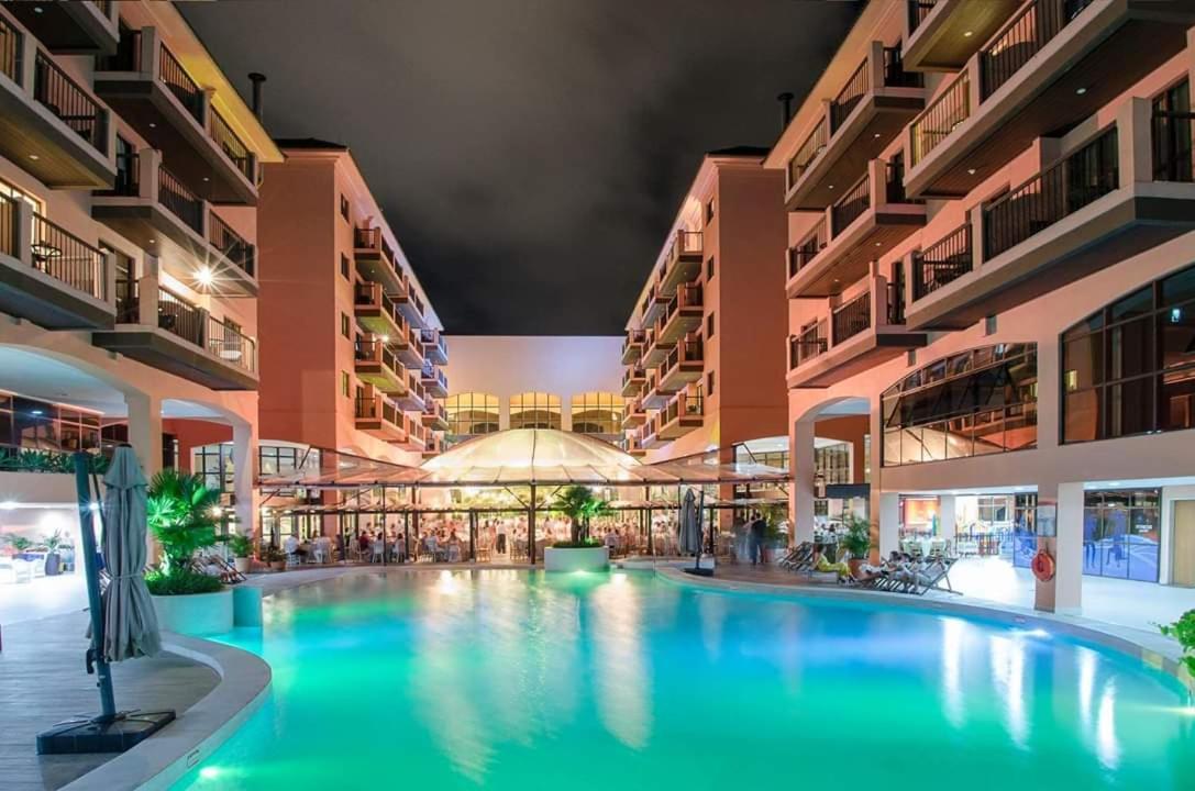 Apto Pes Na Areia Em Hotel Jurere Beach Jurere Internacional Florianopolis Exterior photo