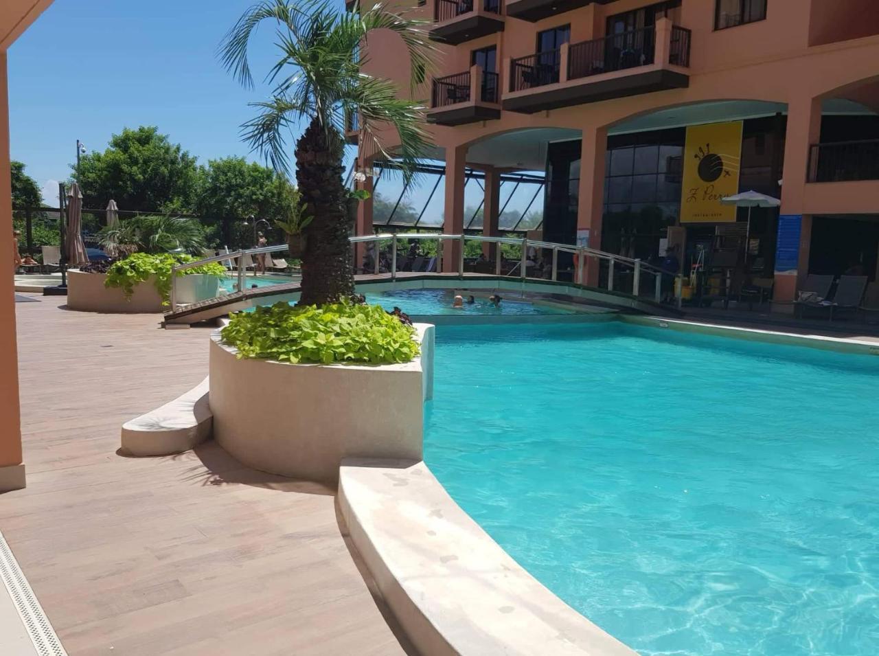 Apto Pes Na Areia Em Hotel Jurere Beach Jurere Internacional Florianopolis Exterior photo