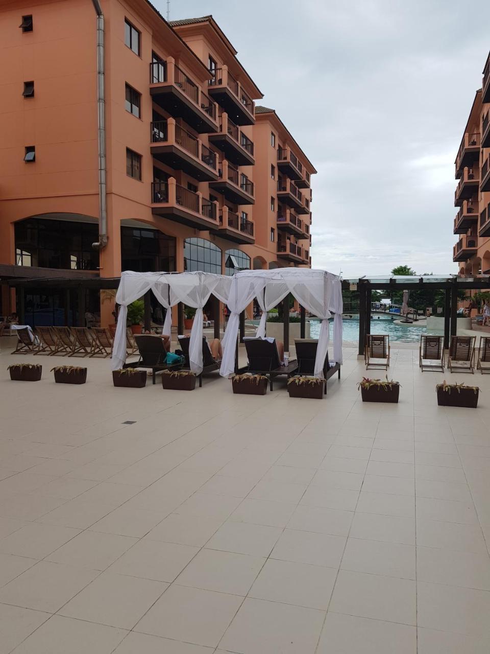 Apto Pes Na Areia Em Hotel Jurere Beach Jurere Internacional Florianopolis Exterior photo